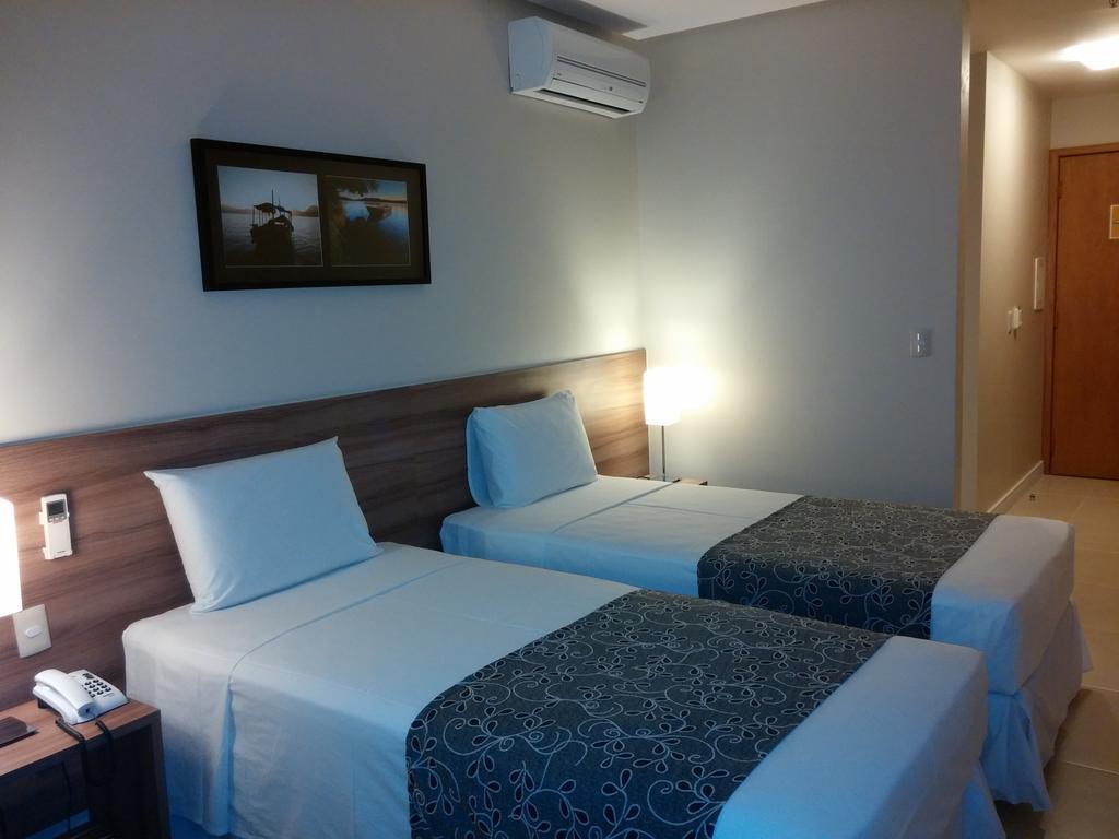 Days Inn By Wyndham Linhares Kültér fotó