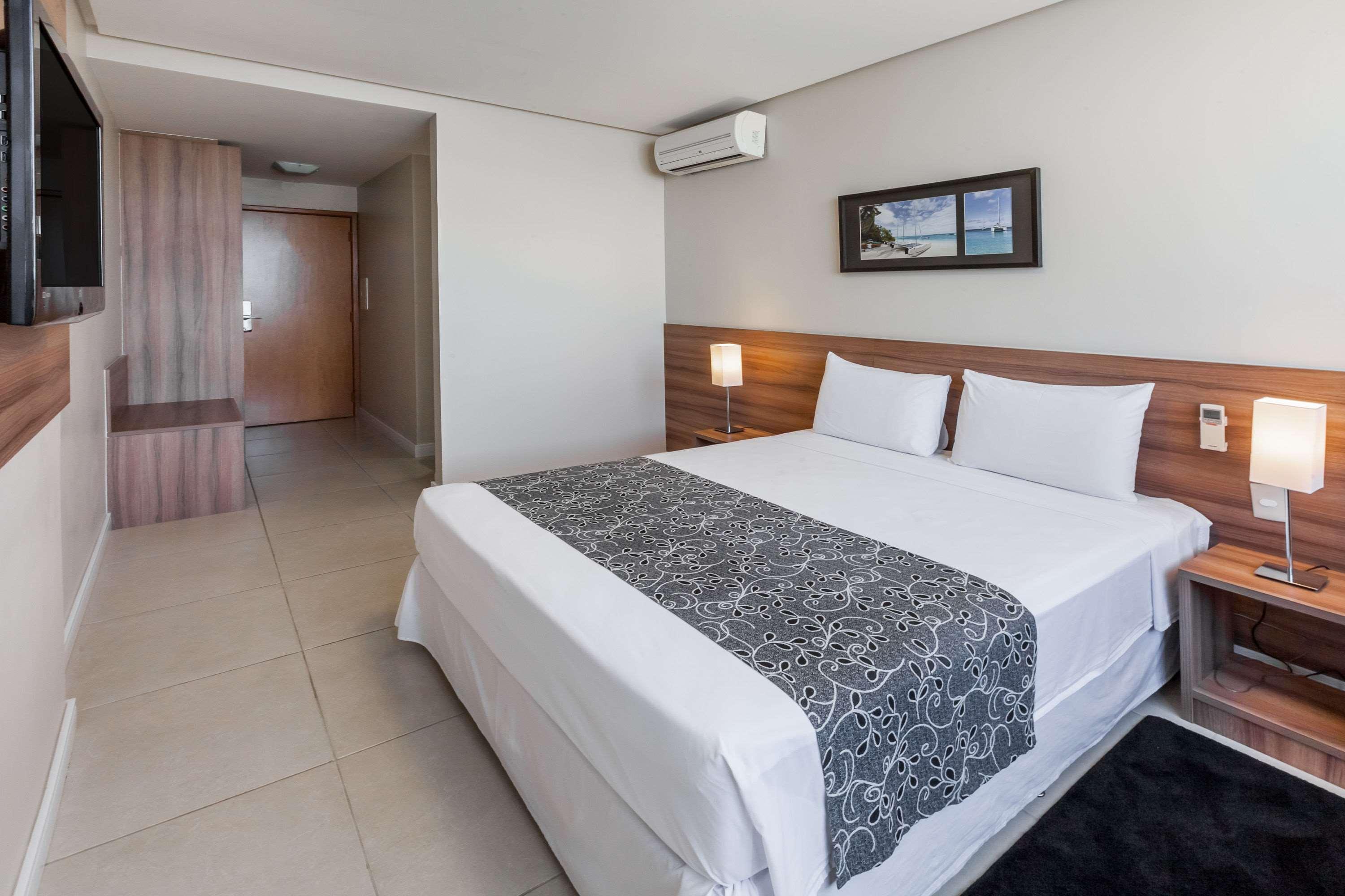 Days Inn By Wyndham Linhares Kültér fotó