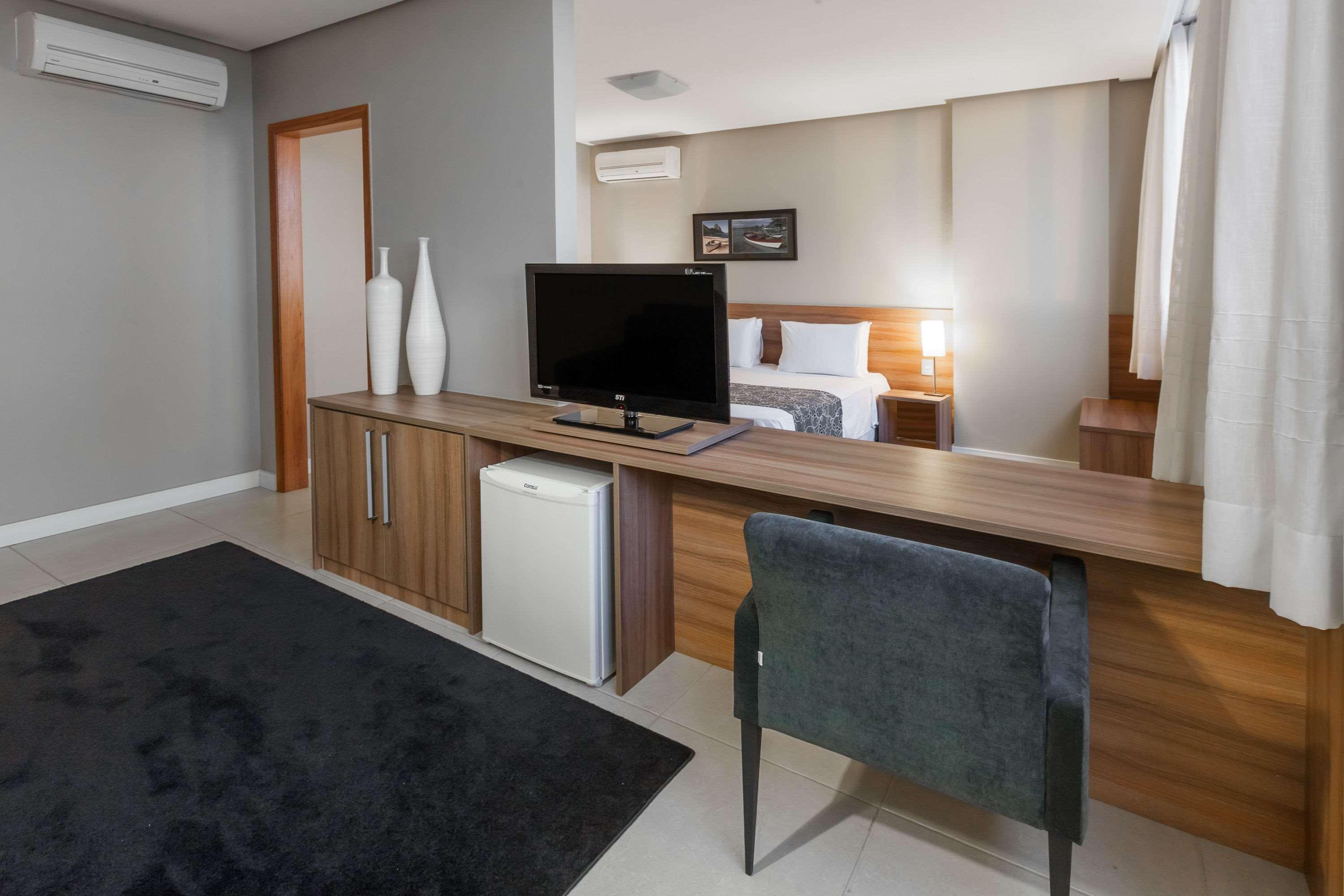 Days Inn By Wyndham Linhares Kültér fotó