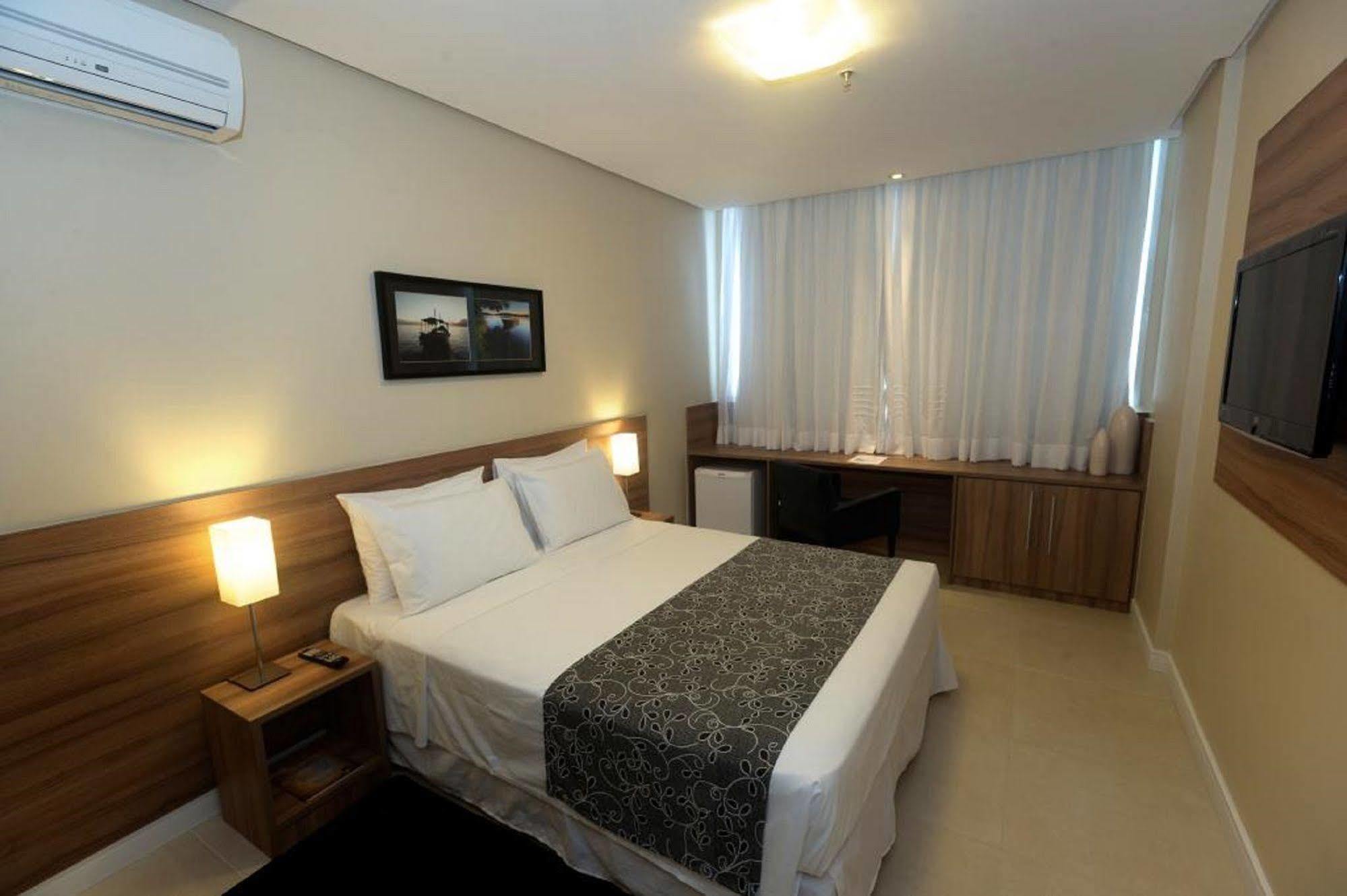 Days Inn By Wyndham Linhares Kültér fotó
